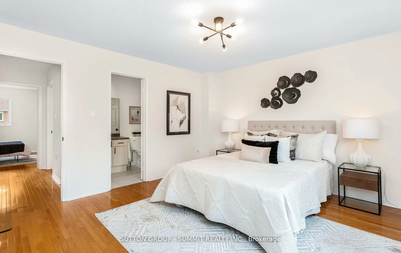 550, Steddick, Hurontario, Mississauga