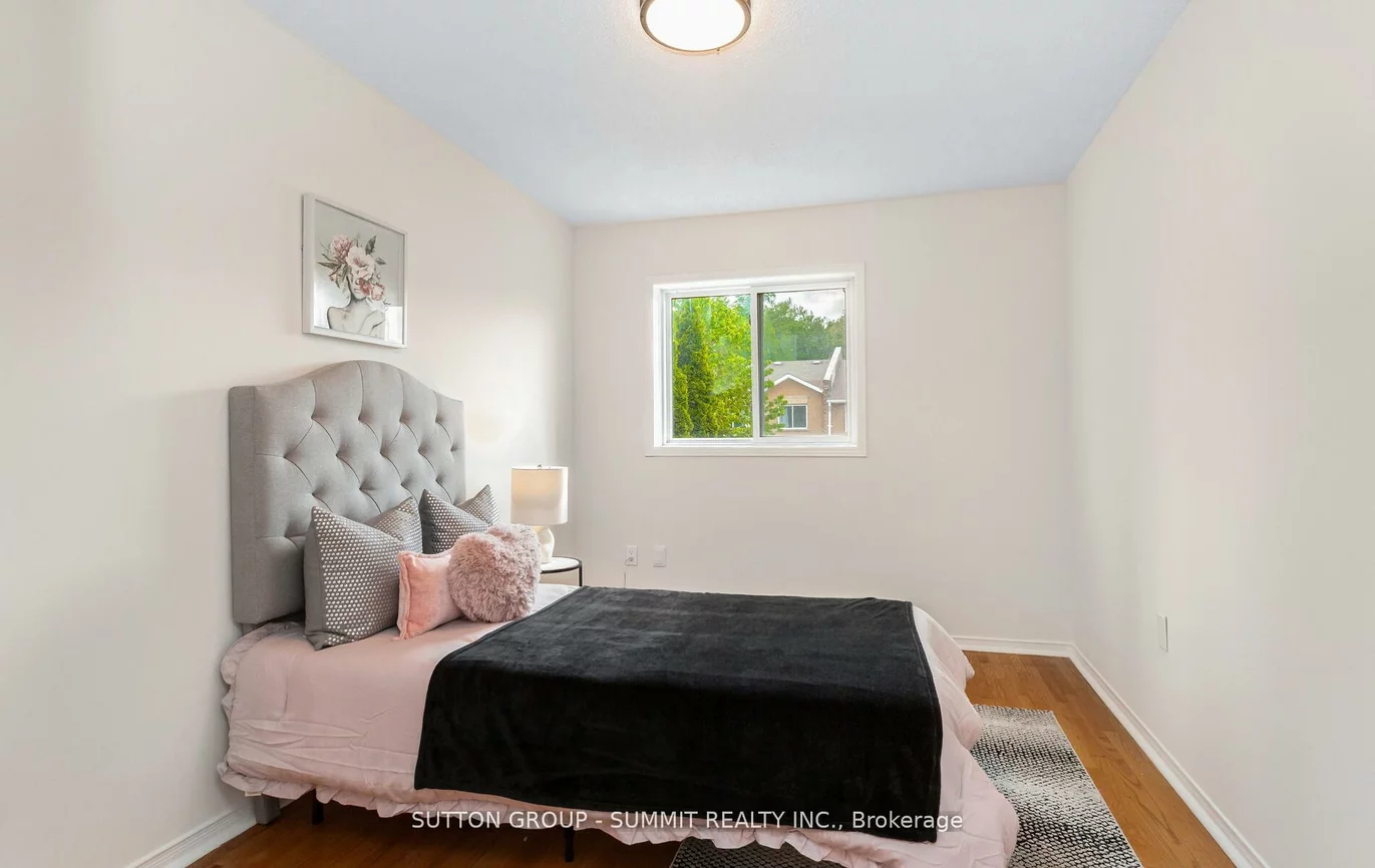 550, Steddick, Hurontario, Mississauga