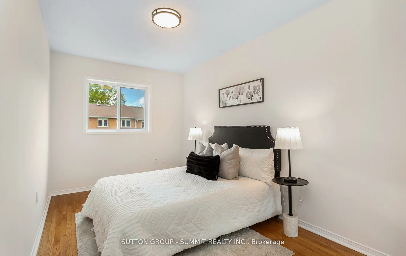 550, Steddick, Hurontario, Mississauga