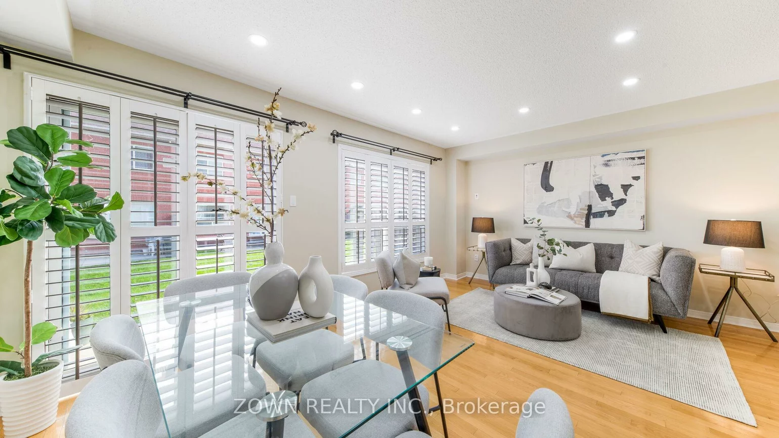 525, Novo Star, Meadowvale Village, Mississauga