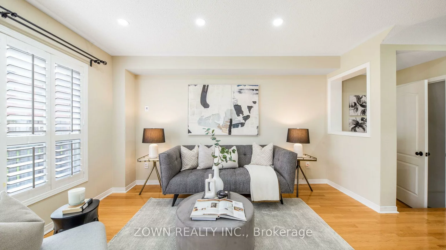 525, Novo Star, Meadowvale Village, Mississauga