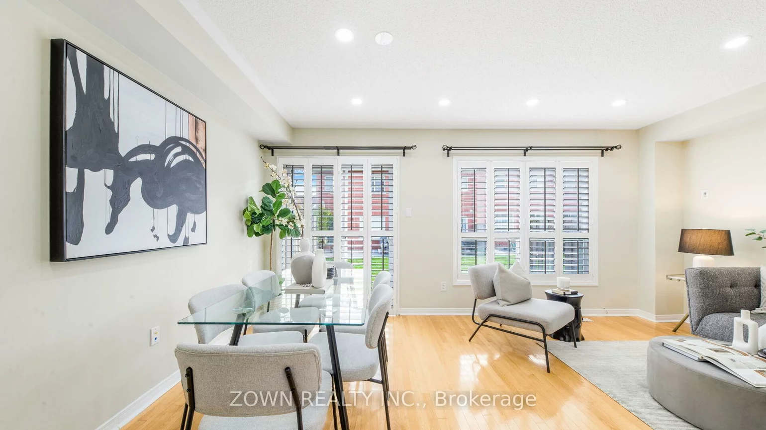 525, Novo Star, Meadowvale Village, Mississauga