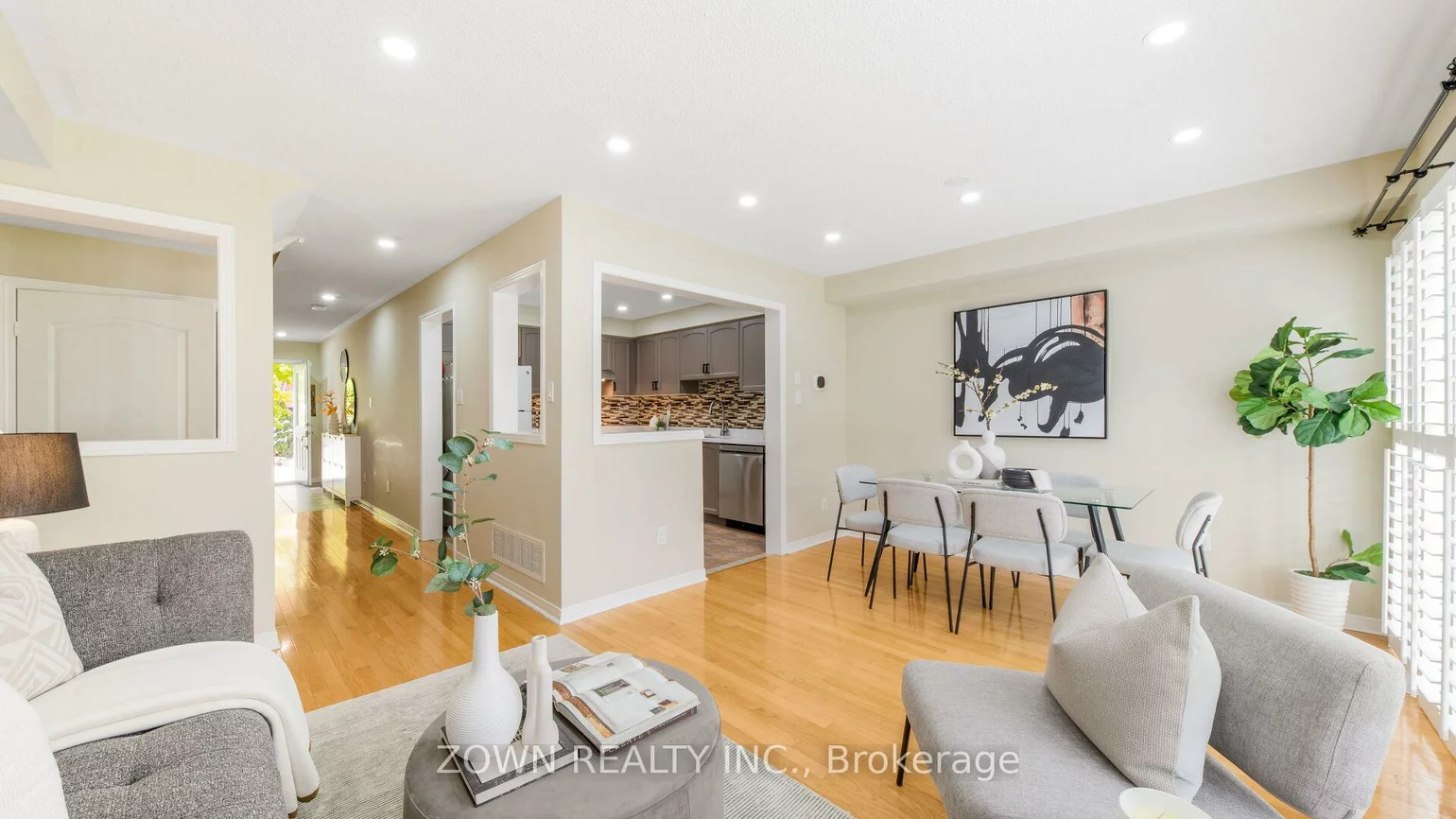 525, Novo Star, Meadowvale Village, Mississauga