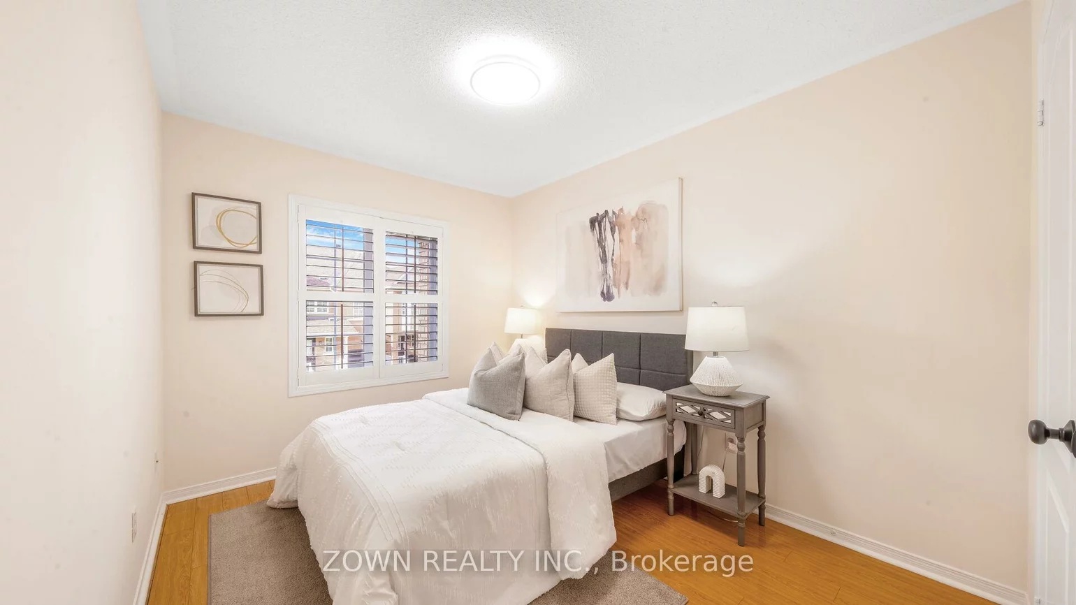 525, Novo Star, Meadowvale Village, Mississauga