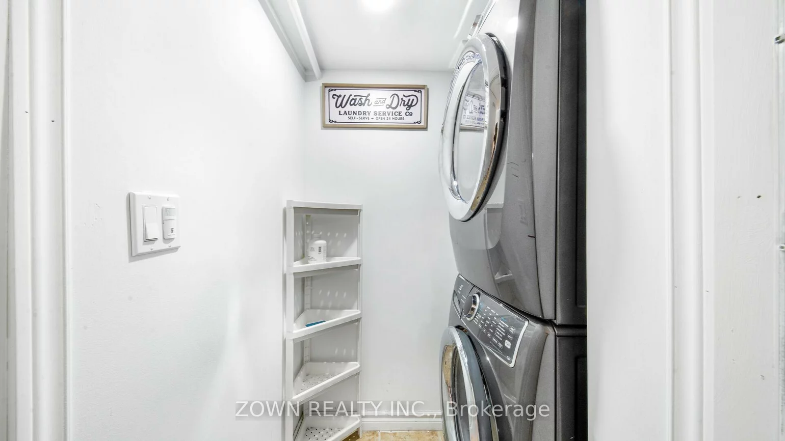 525, Novo Star, Meadowvale Village, Mississauga