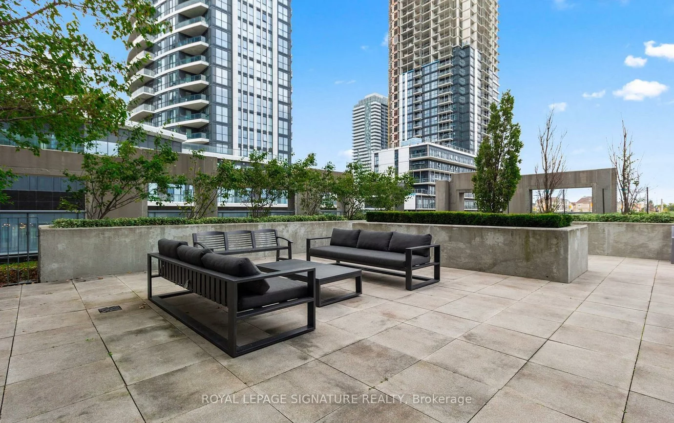 5033, Four Springs, Hurontario, Mississauga