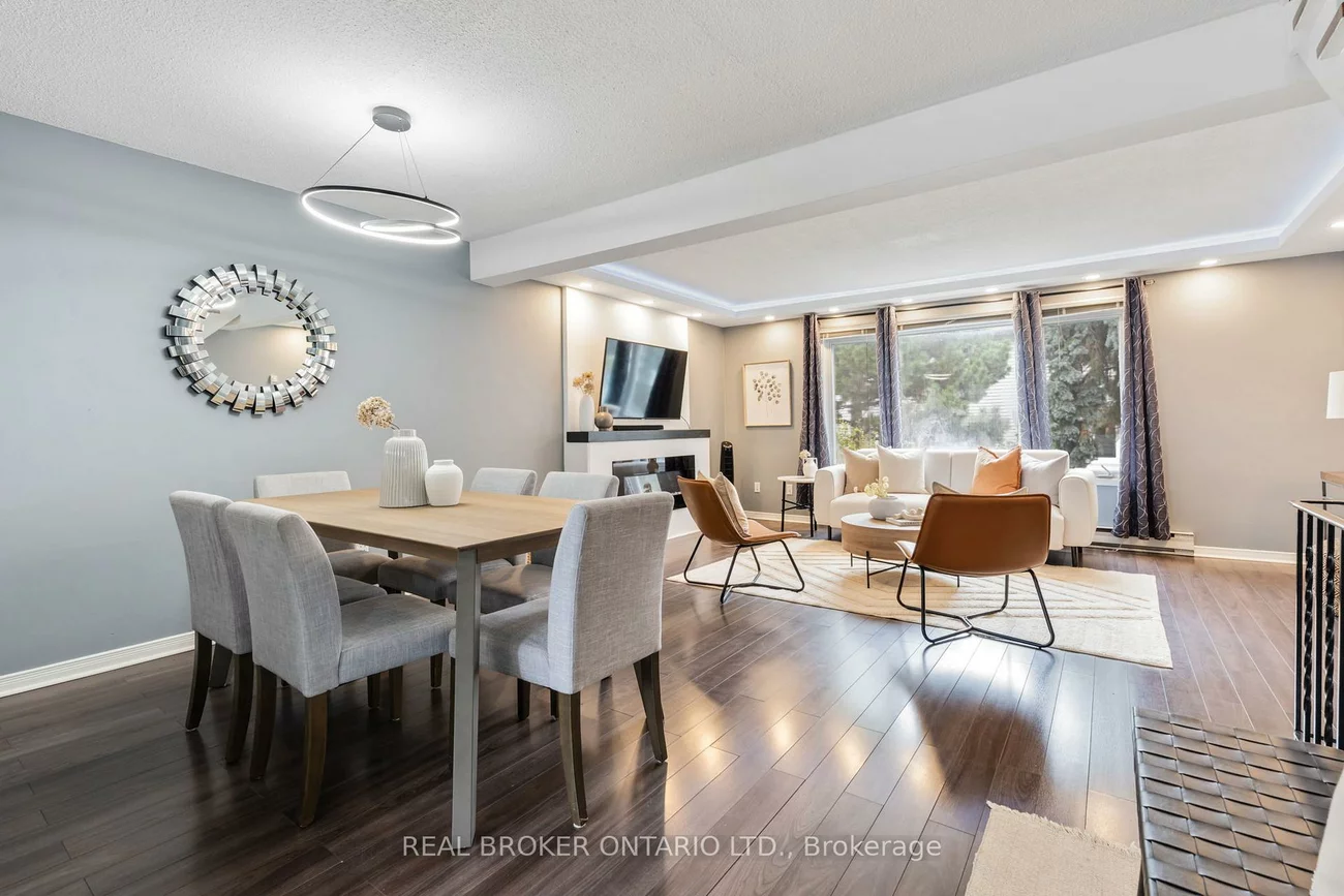 2440, Bromsgrove, Clarkson, Mississauga