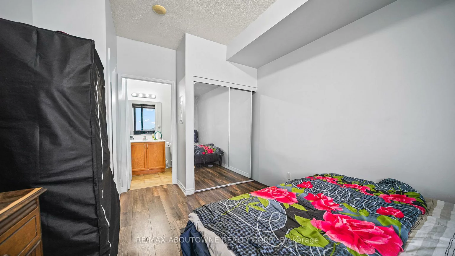 388, Prince of Wales, City Centre, Mississauga