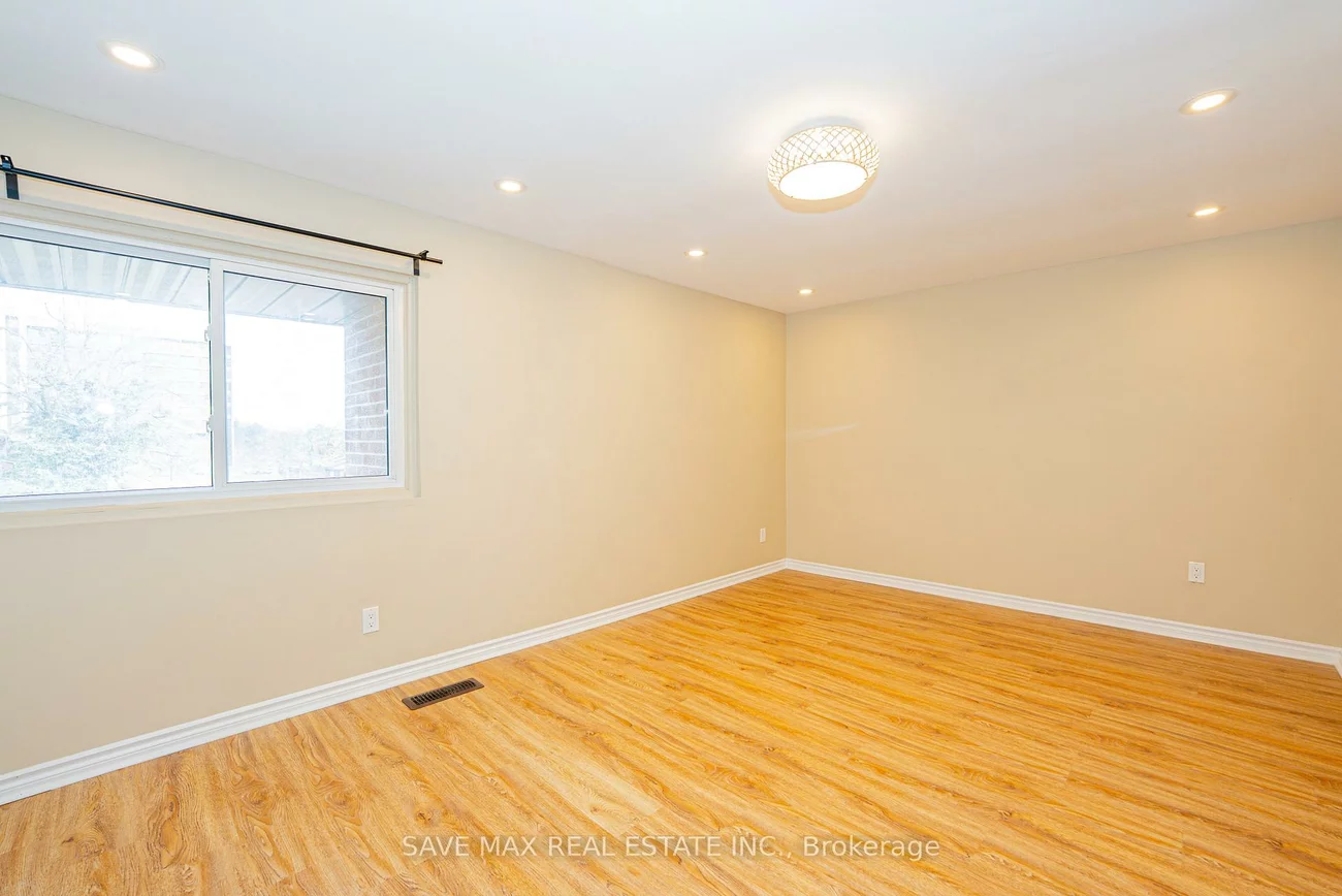 2301, Derry, Meadowvale, Mississauga