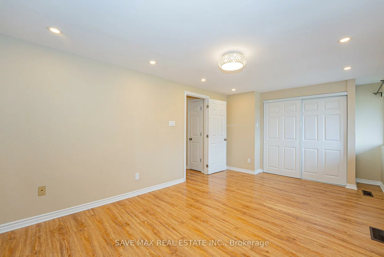 2301, Derry, Meadowvale, Mississauga