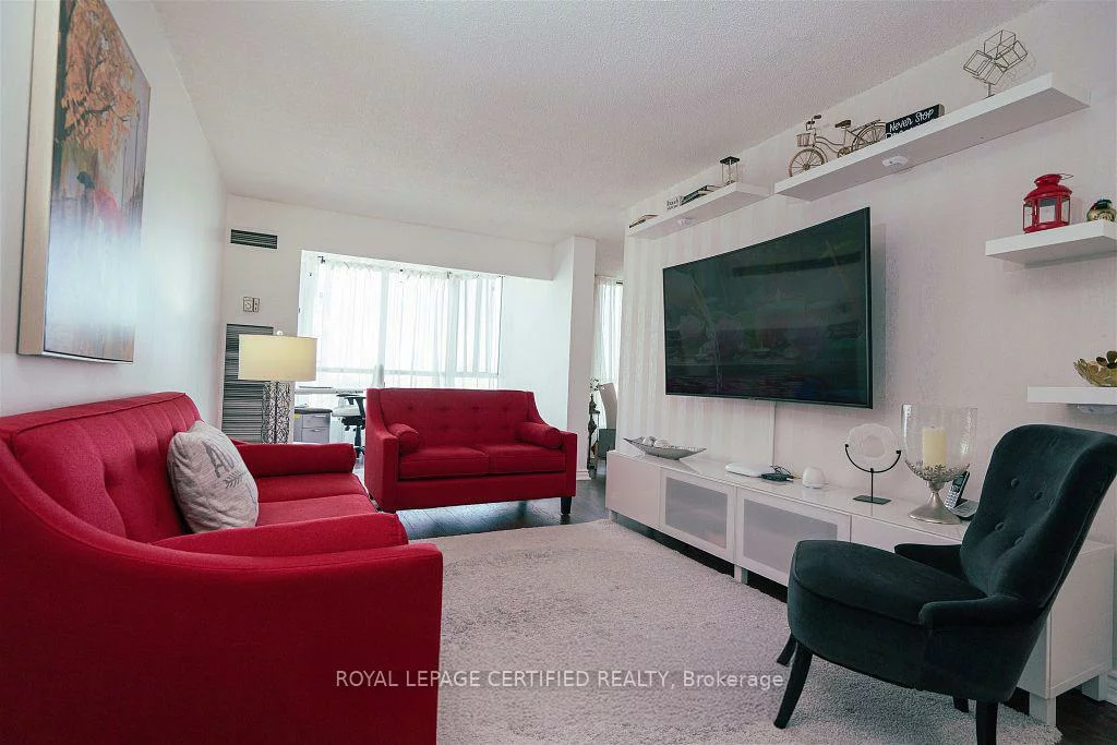 145, Hillcrest, Cooksville, Mississauga