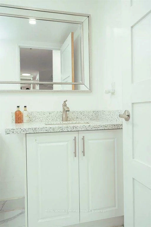 145, Hillcrest, Cooksville, Mississauga