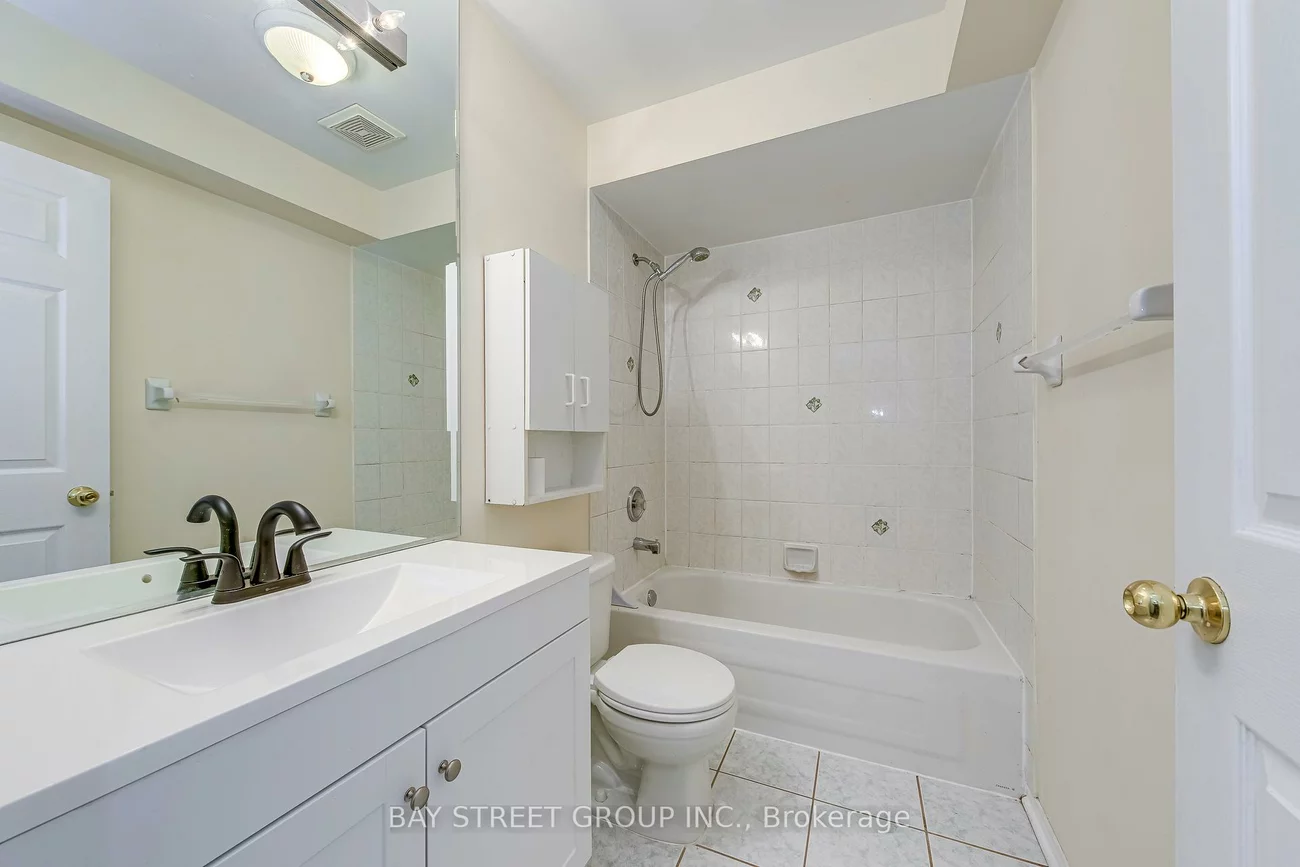 5260, Mcfarren, Central Erin Mills, Mississauga