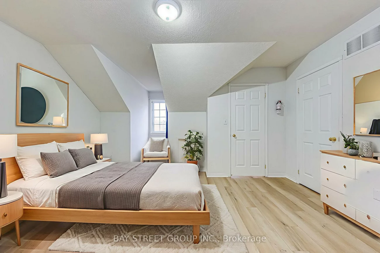 5260, Mcfarren, Central Erin Mills, Mississauga