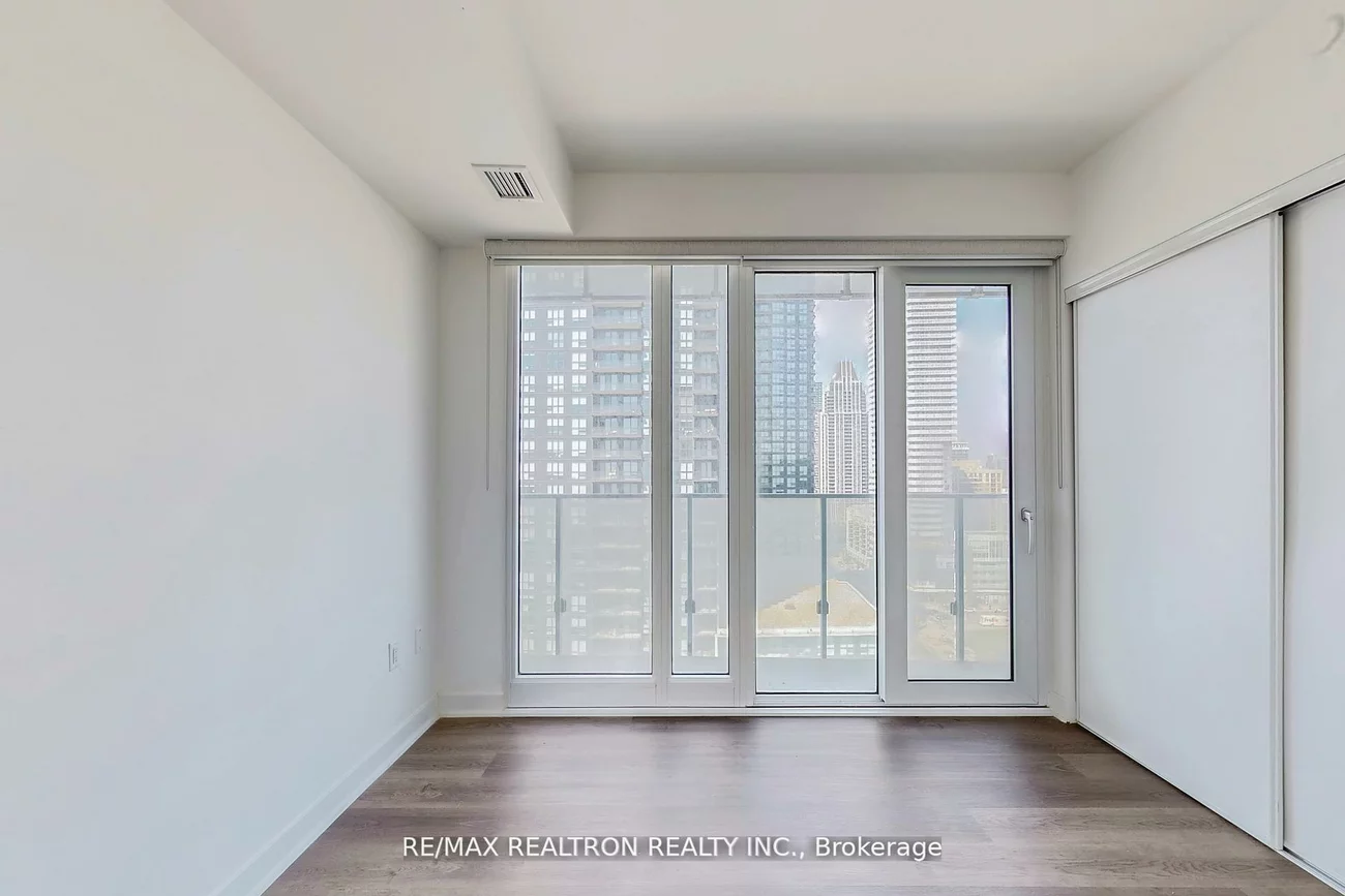 3900, Confederation, City Centre, Mississauga