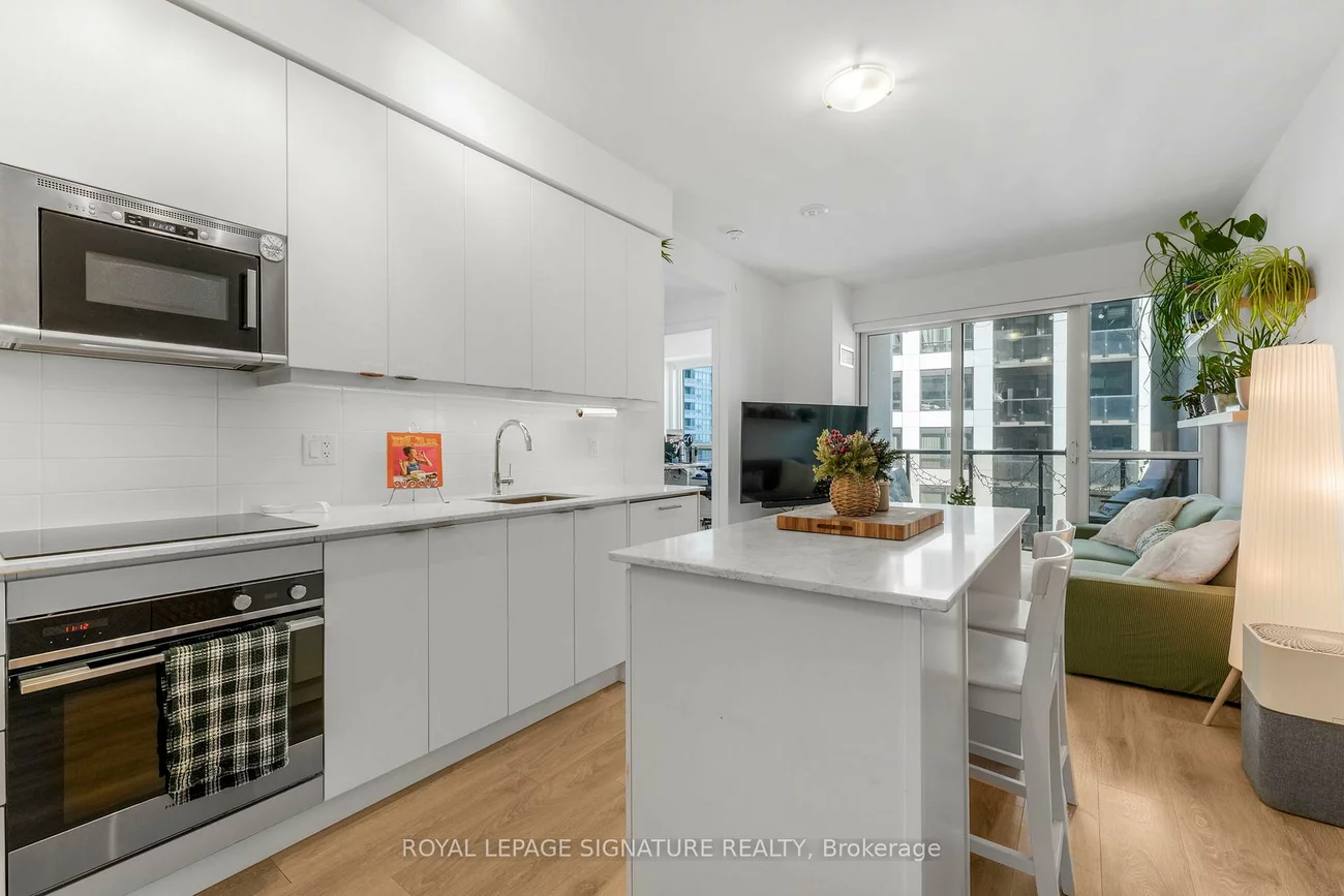 36, Elm, Fairview, Mississauga