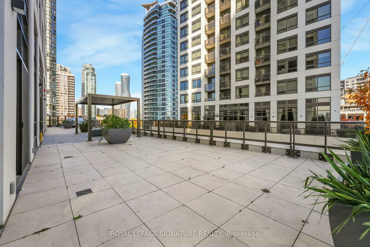 36, Elm, Fairview, Mississauga