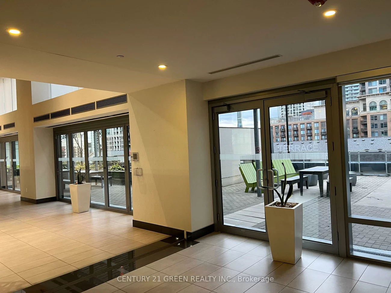 365, Prince Of Wales, City Centre, Mississauga