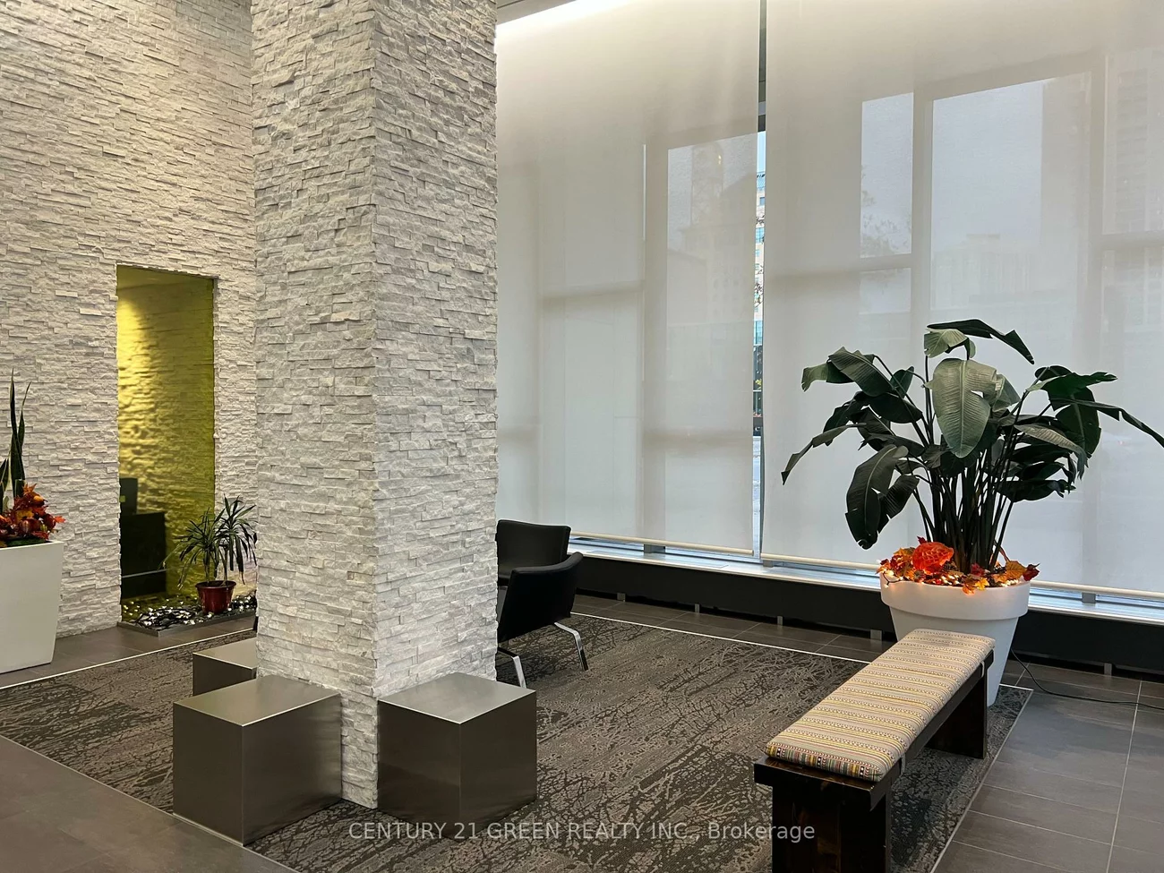 365, Prince Of Wales, City Centre, Mississauga