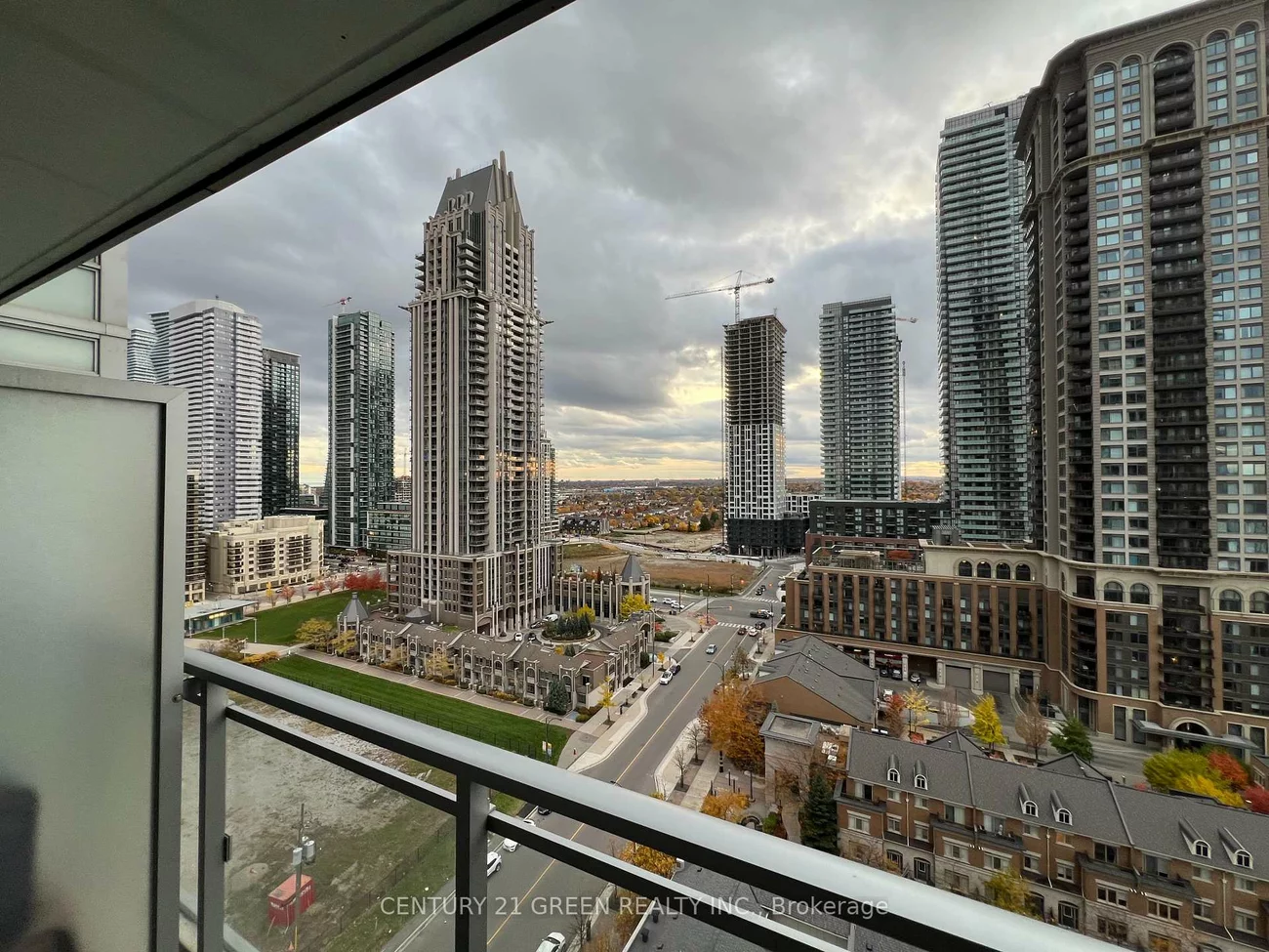 365, Prince Of Wales, City Centre, Mississauga