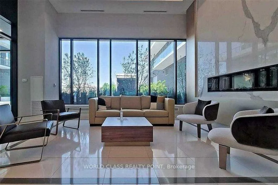 35, Watergarden, Hurontario, Mississauga