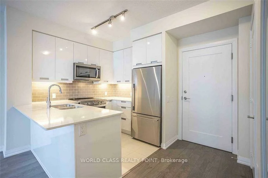 35, Watergarden, Hurontario, Mississauga