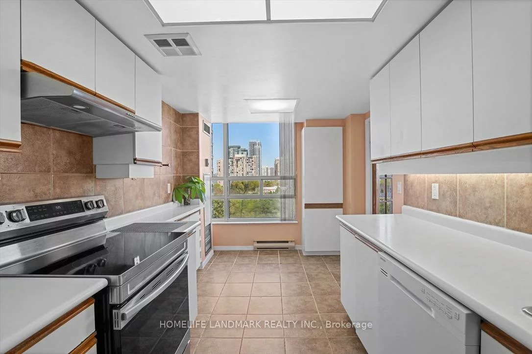 250, Webb, City Centre, Mississauga