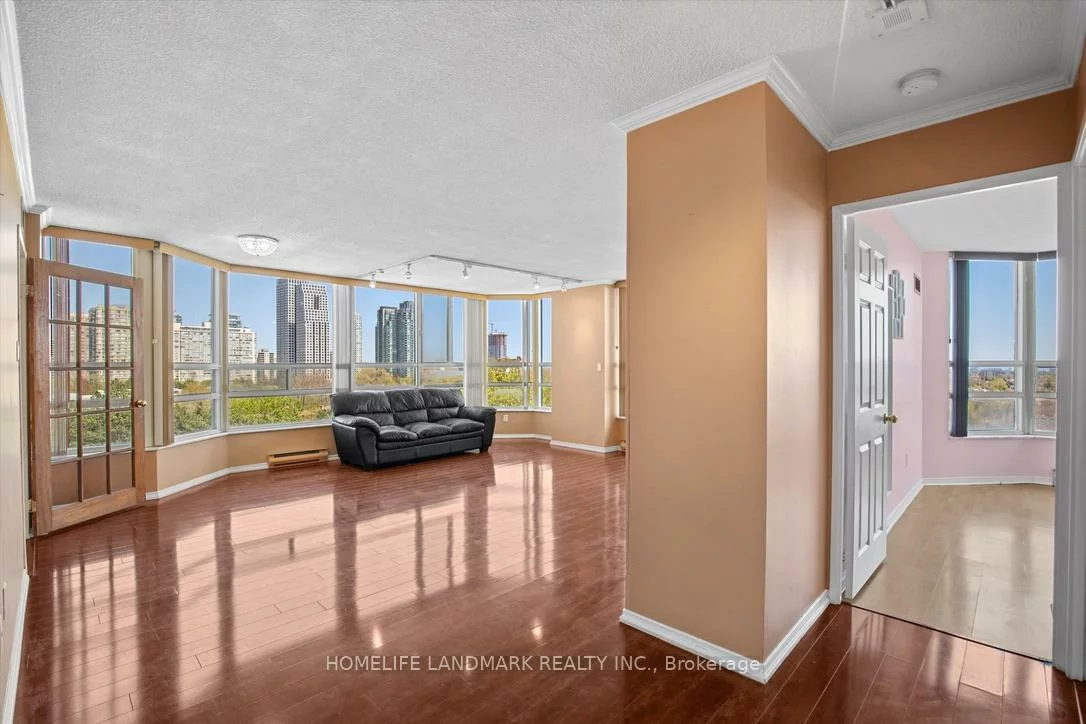 250, Webb, City Centre, Mississauga