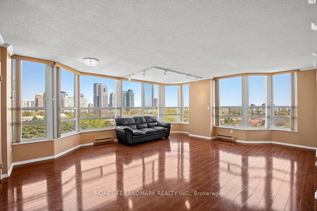 250, Webb, City Centre, Mississauga