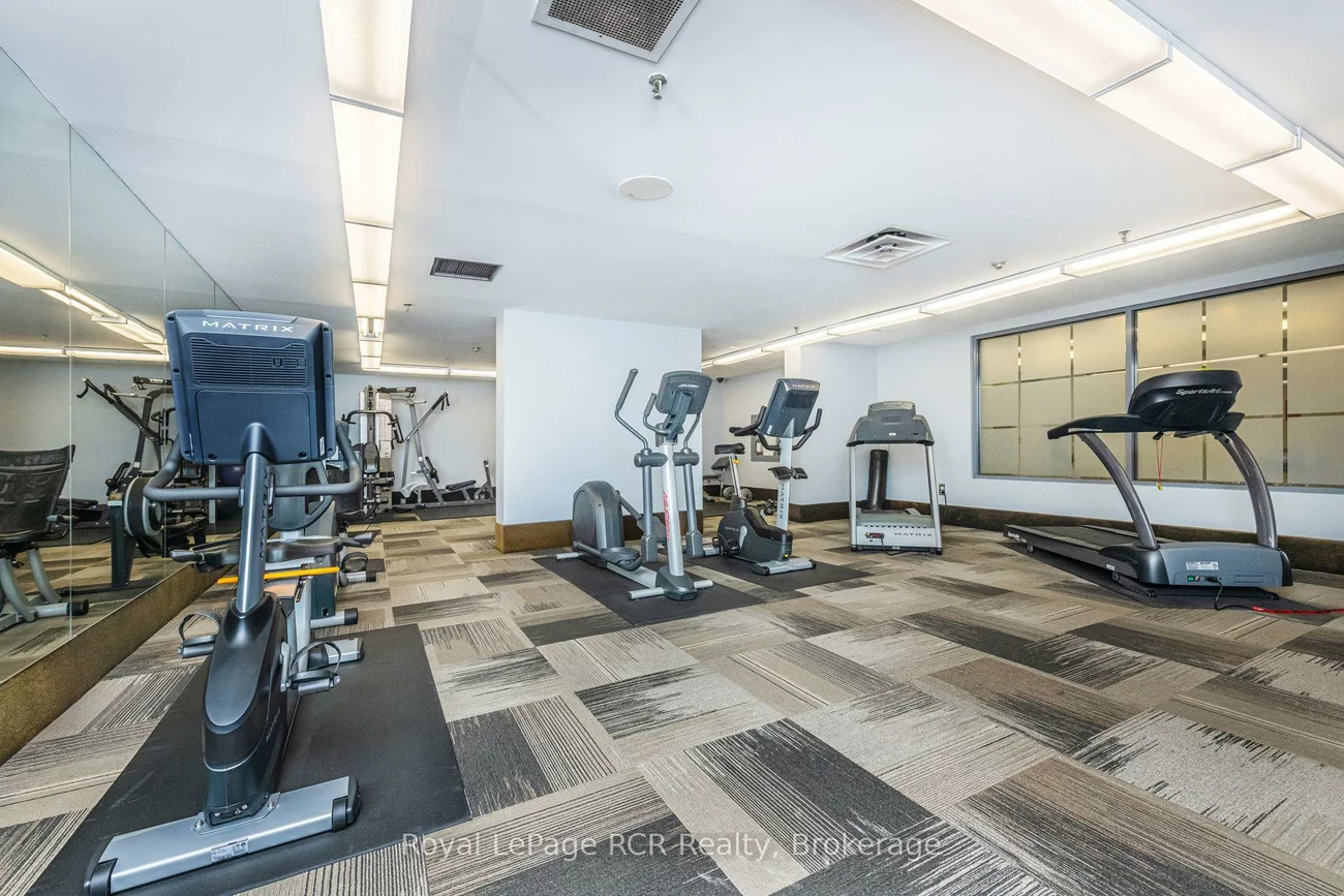 700, Constellation, Hurontario, Mississauga