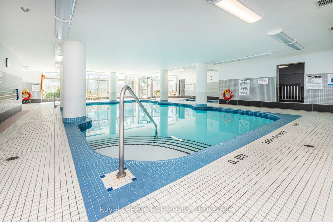 700, Constellation, Hurontario, Mississauga