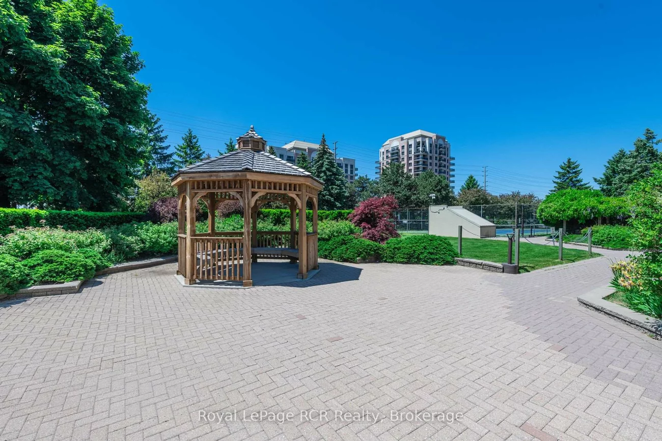 700, Constellation, Hurontario, Mississauga