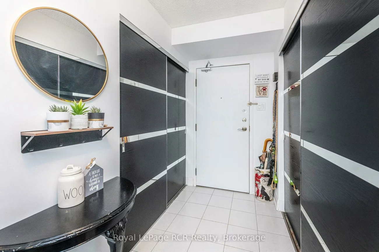 700, Constellation, Hurontario, Mississauga