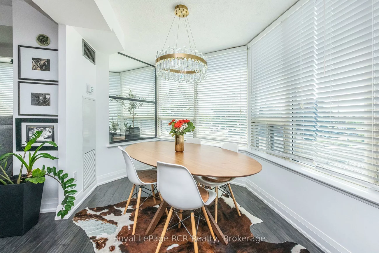 700, Constellation, Hurontario, Mississauga