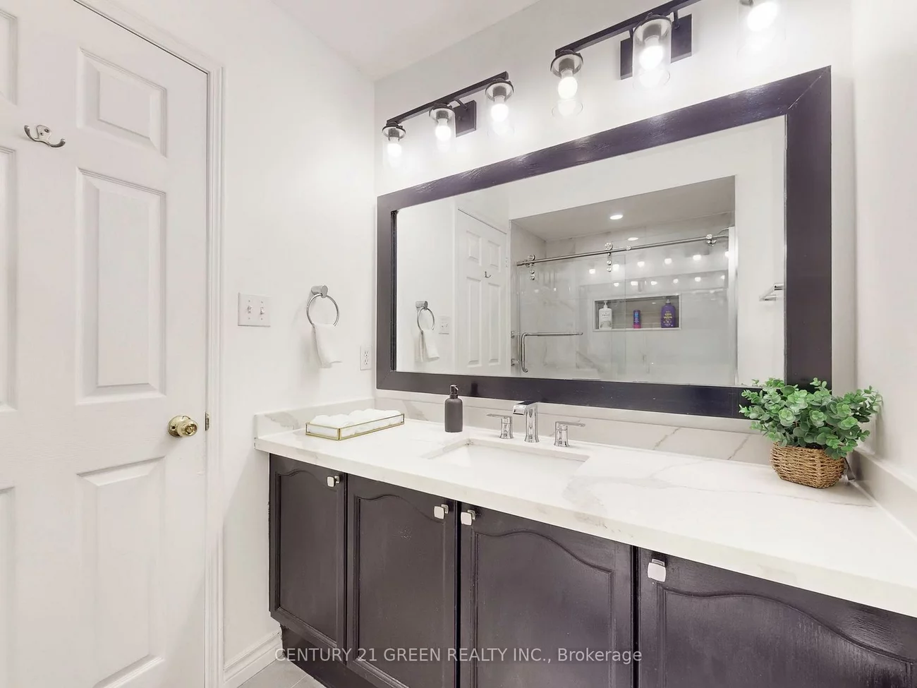 1480, Britannia, East Credit, Mississauga