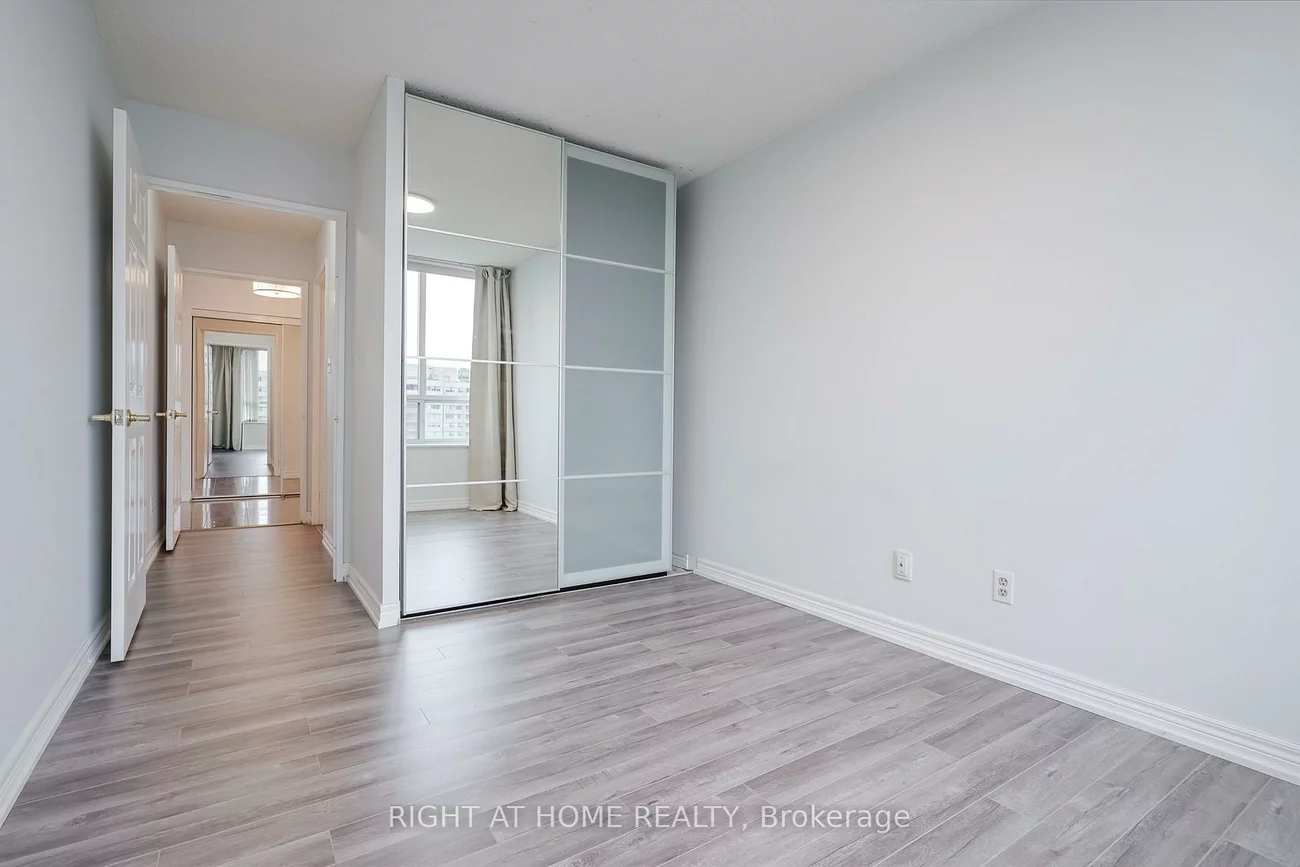 156, Enfield, City Centre, Mississauga