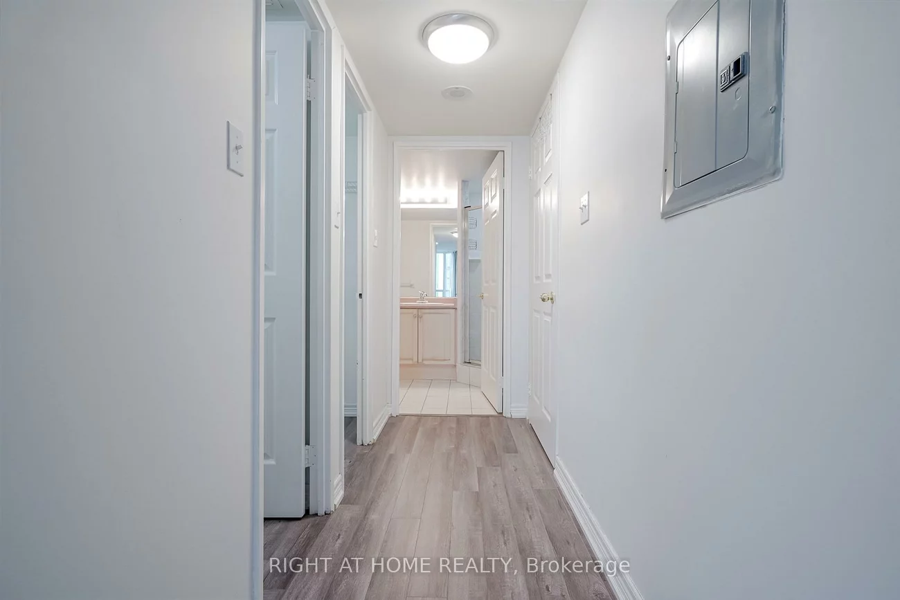 156, Enfield, City Centre, Mississauga