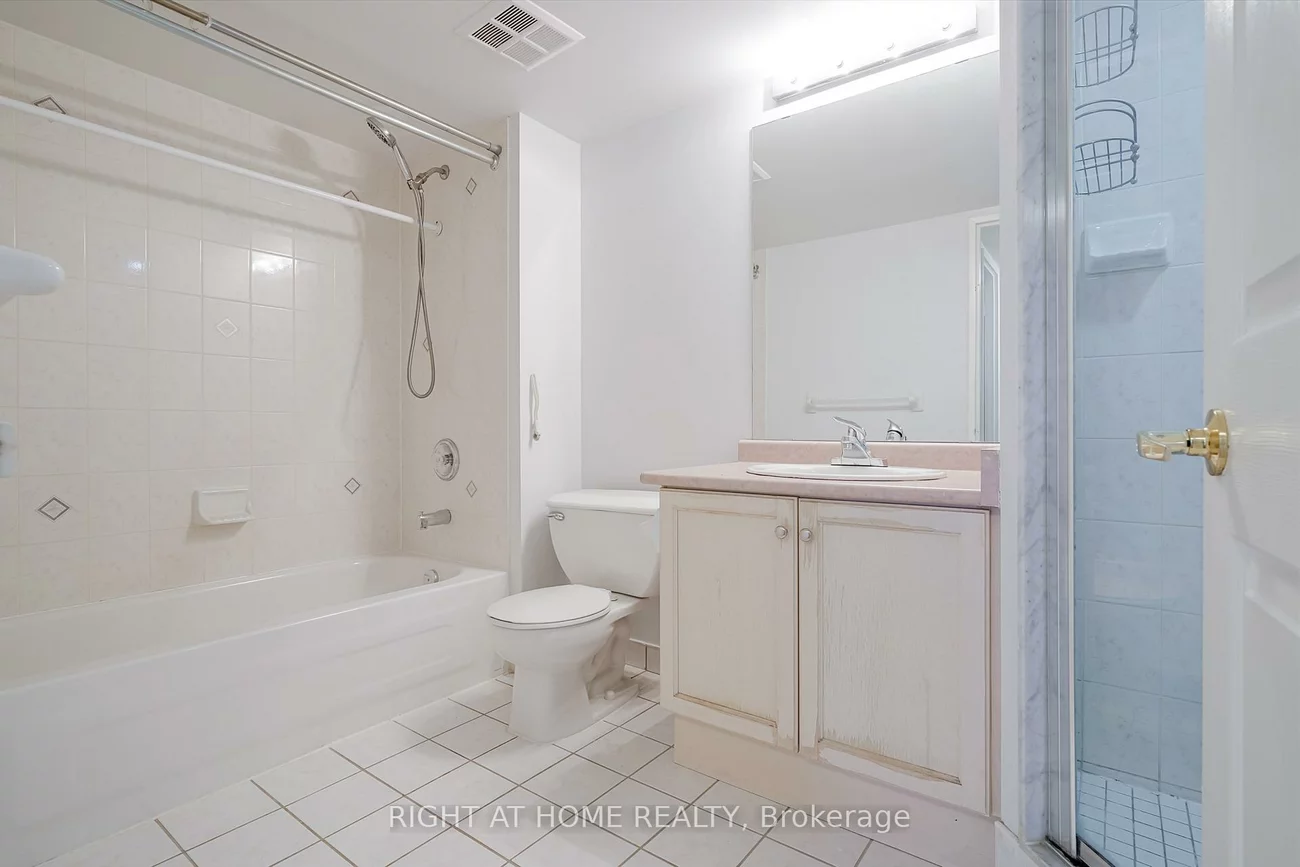 156, Enfield, City Centre, Mississauga