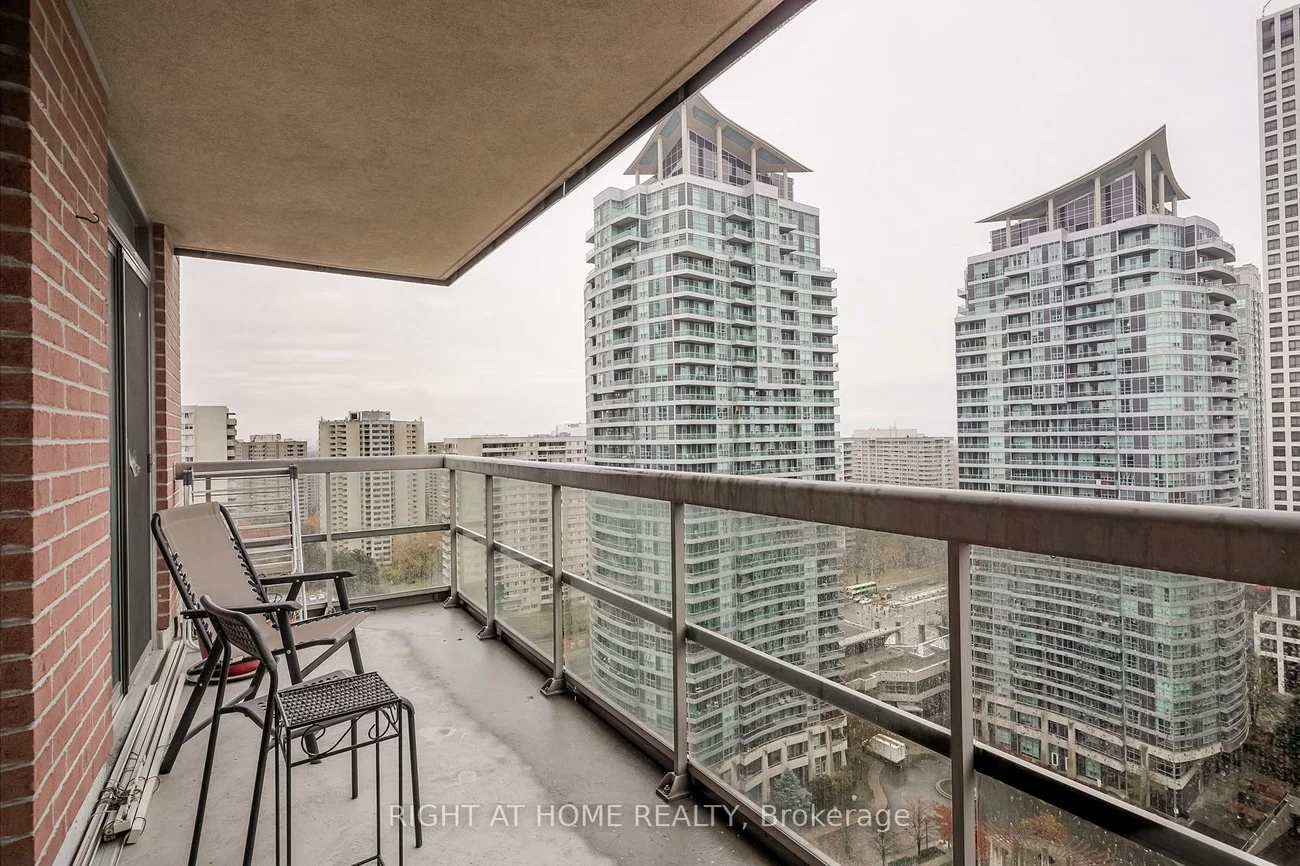 156, Enfield, City Centre, Mississauga