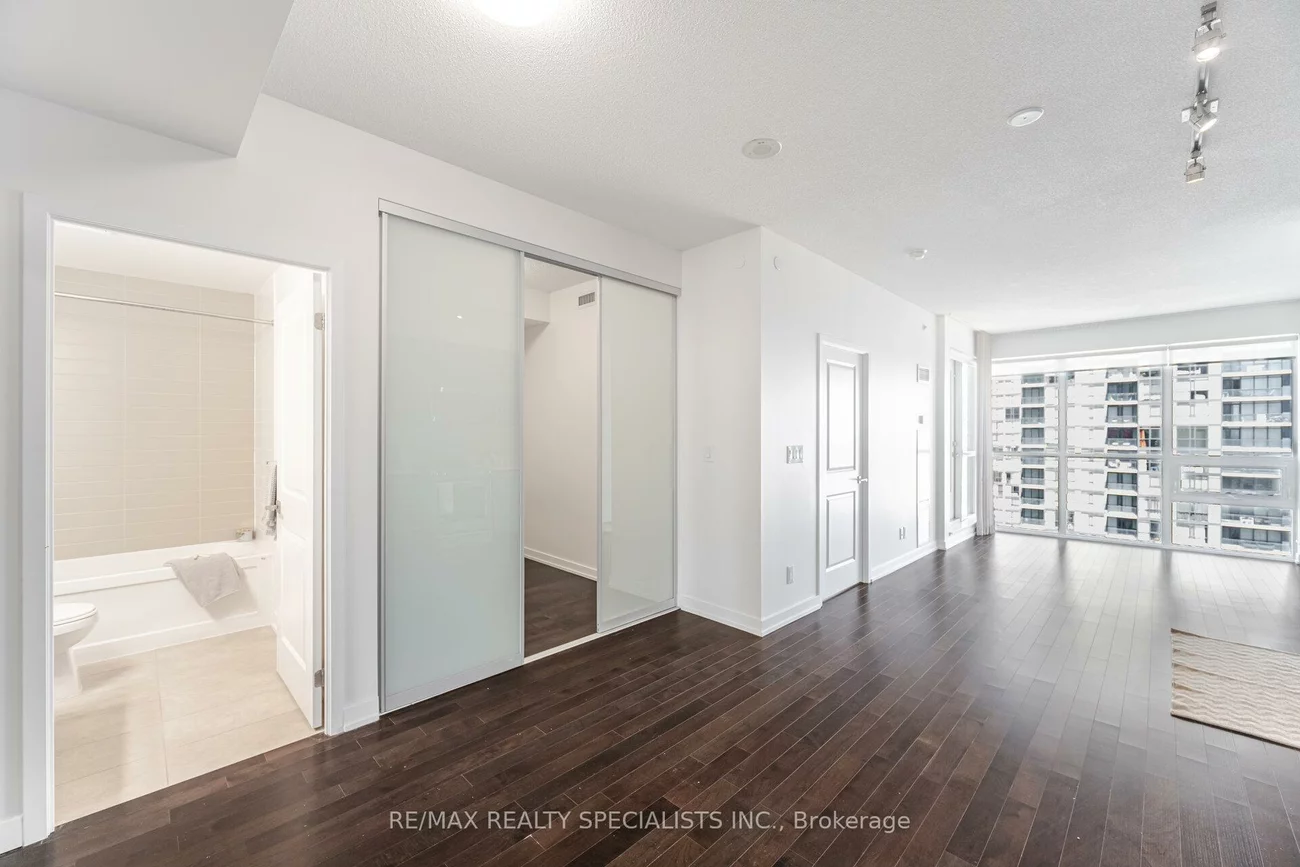 510, Curran, City Centre, Mississauga