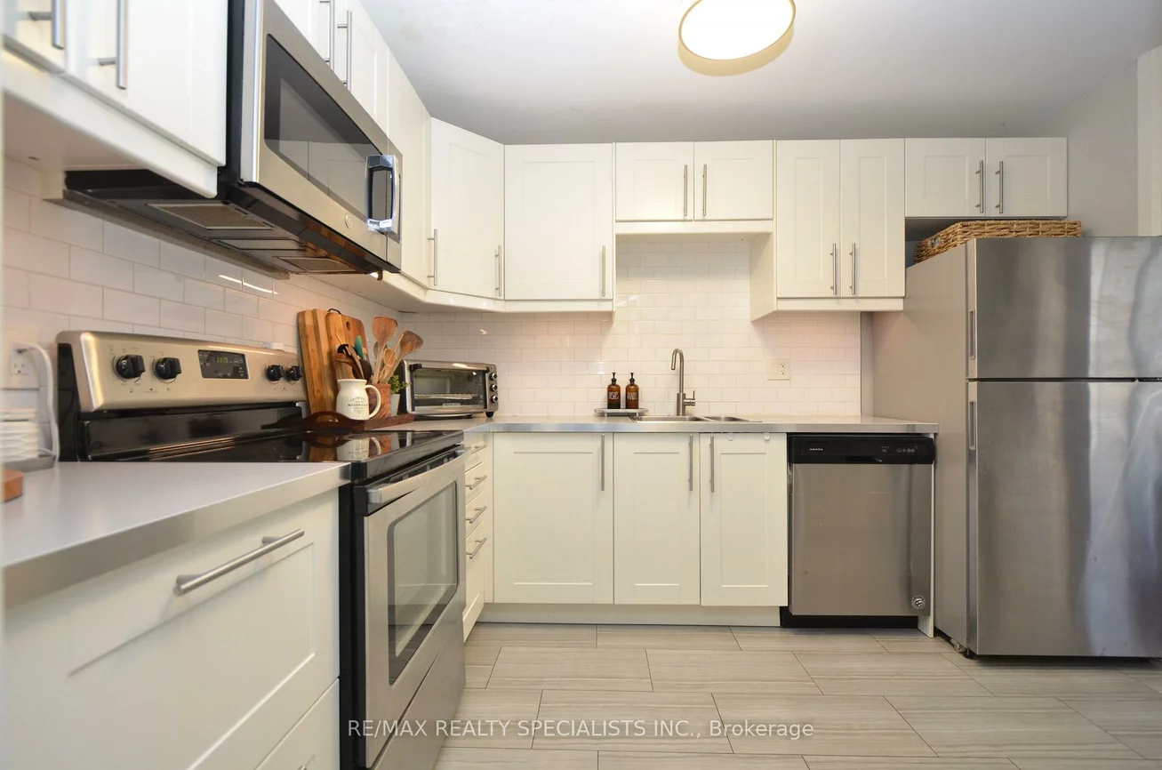 5610, Montevideo, Meadowvale, Mississauga