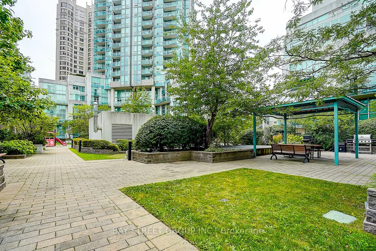 3939, Duke Of York, City Centre, Mississauga