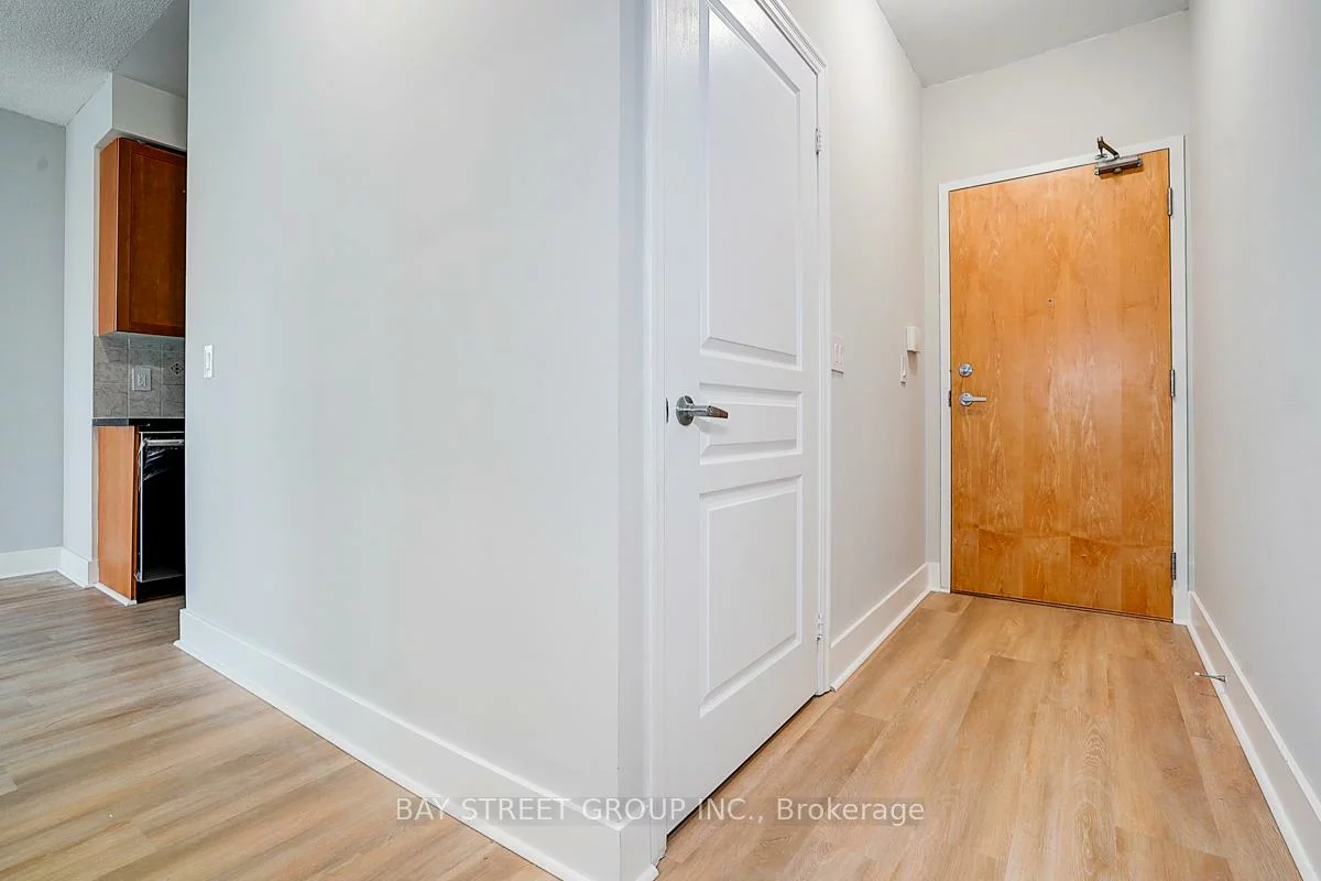 3939, Duke Of York, City Centre, Mississauga