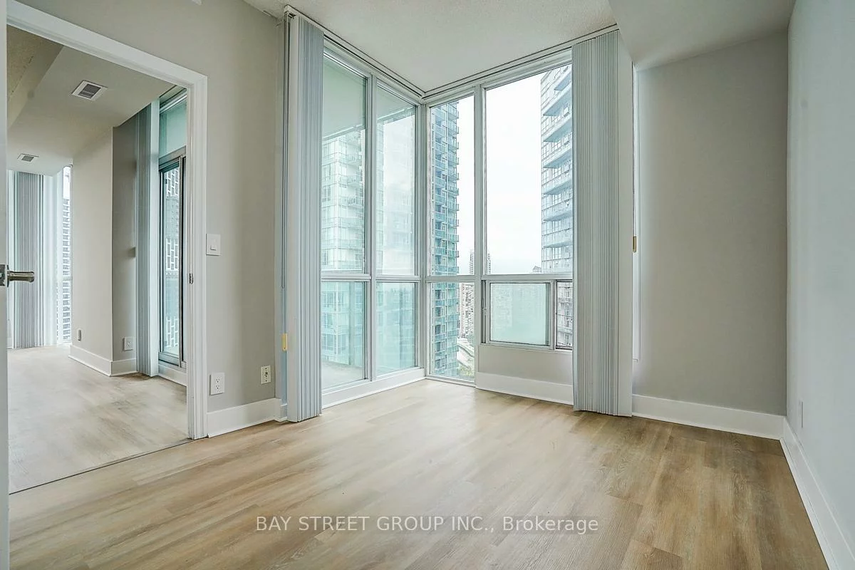 3939, Duke Of York, City Centre, Mississauga