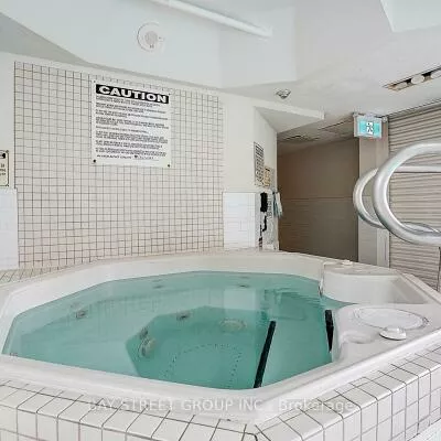 3939, Duke Of York, City Centre, Mississauga