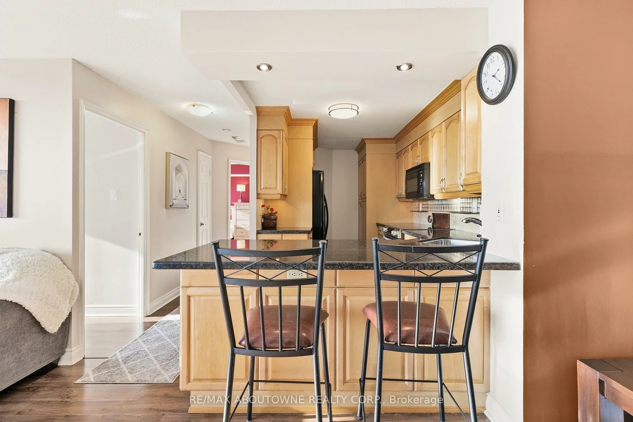 700, Constellation, Hurontario, Mississauga