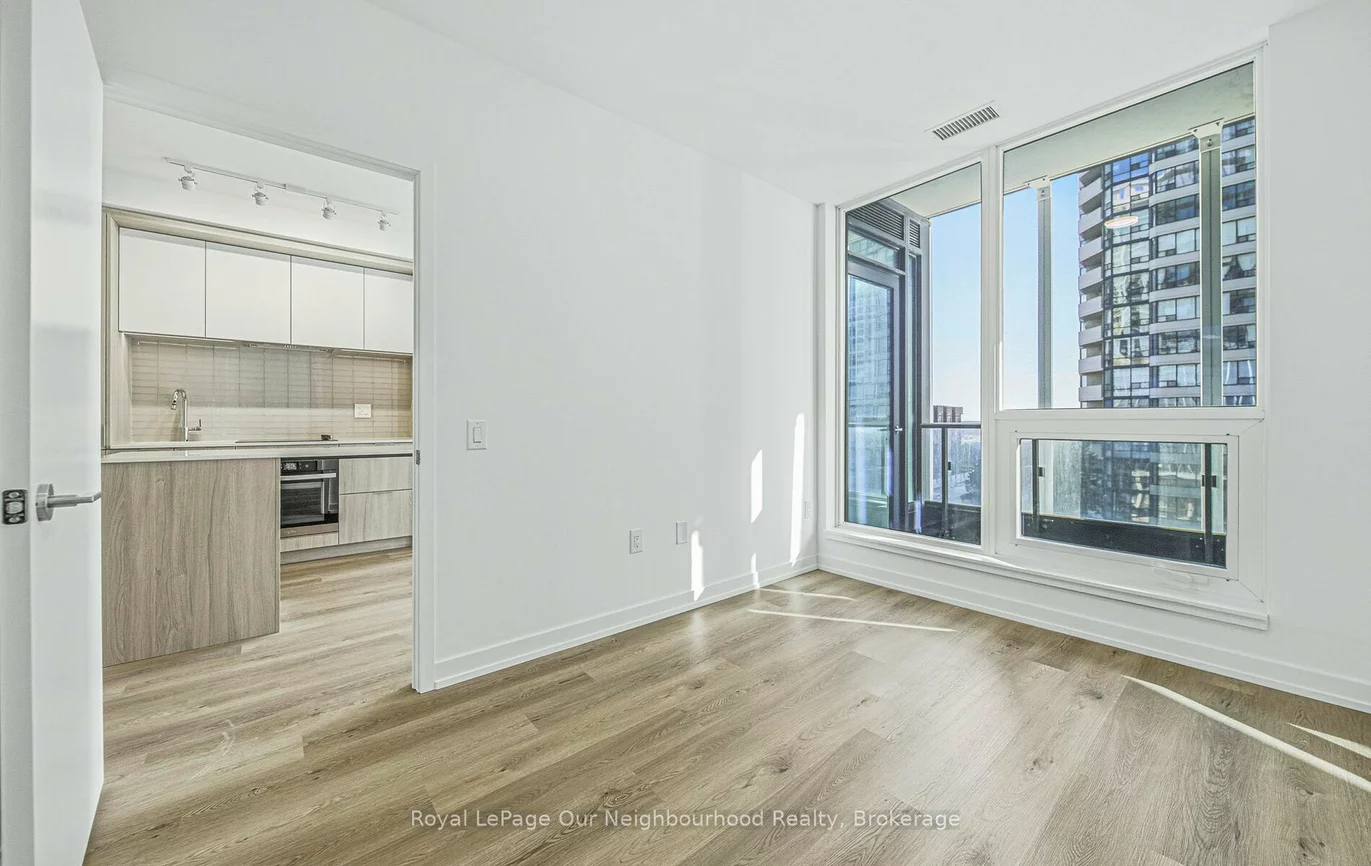 395, Square One, City Centre, Mississauga