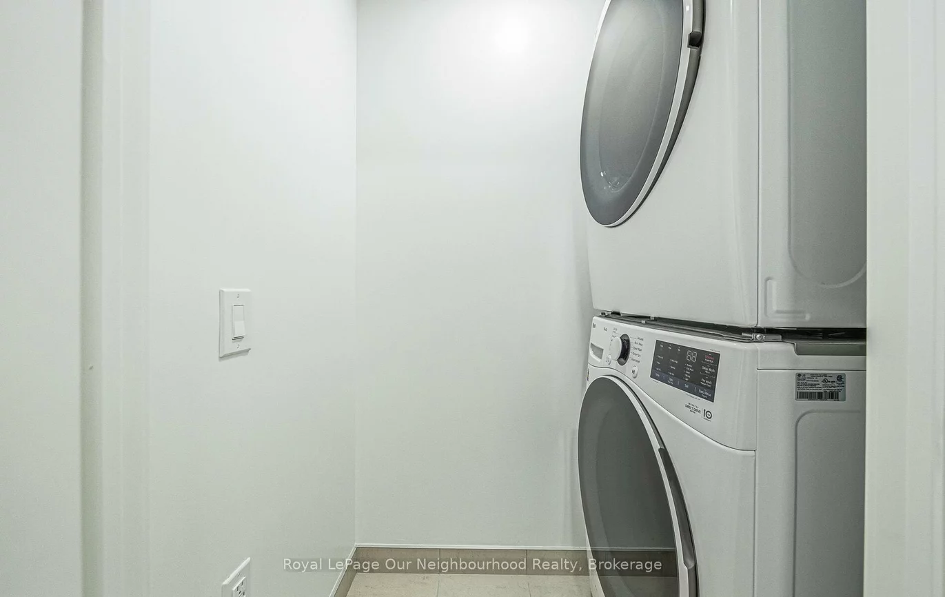 395, Square One, City Centre, Mississauga