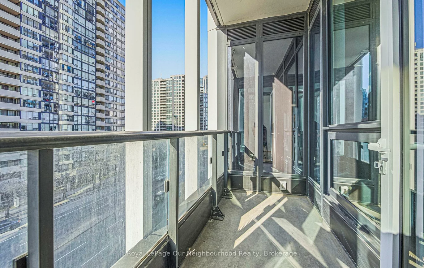 395, Square One, City Centre, Mississauga