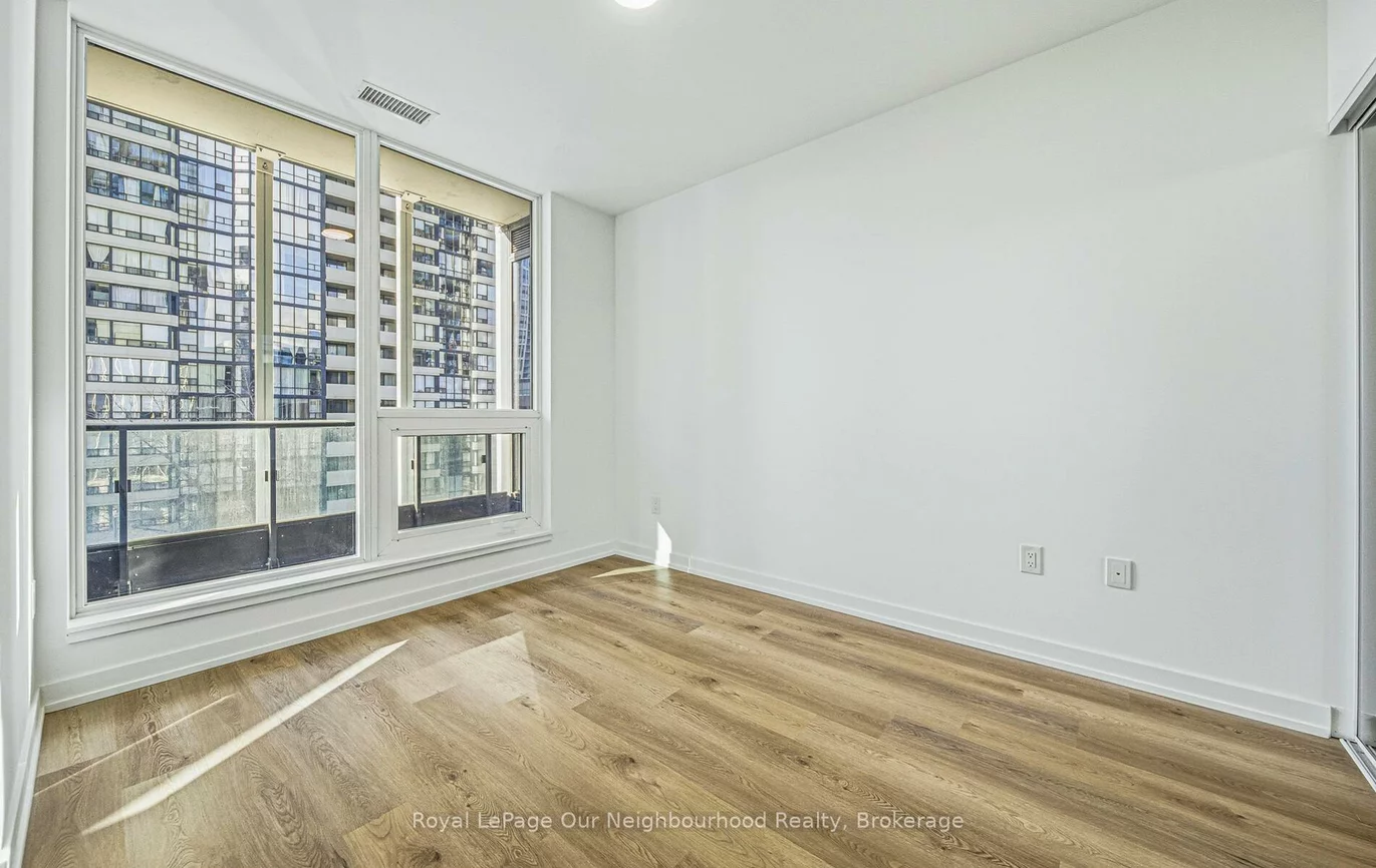 395, Square One, City Centre, Mississauga